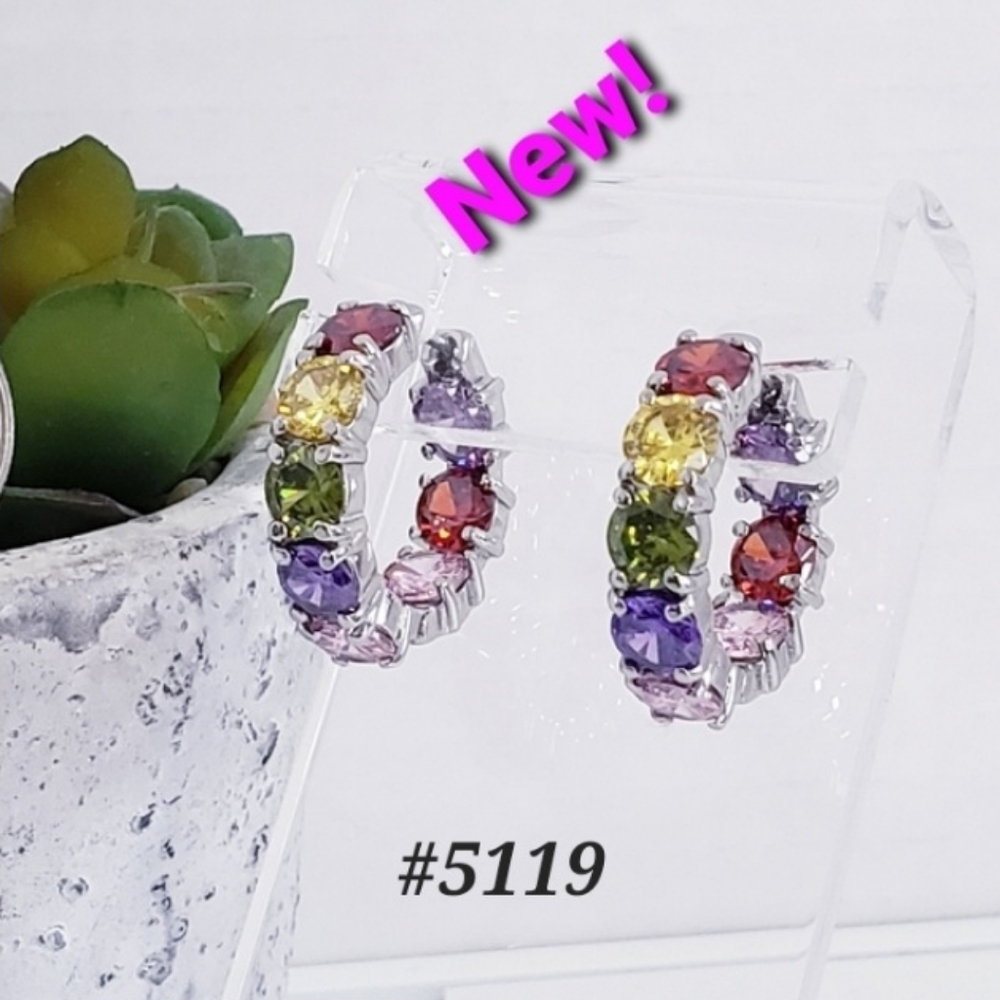 🩵NEW! 🤍Multi-color Simulated diamond Earrings